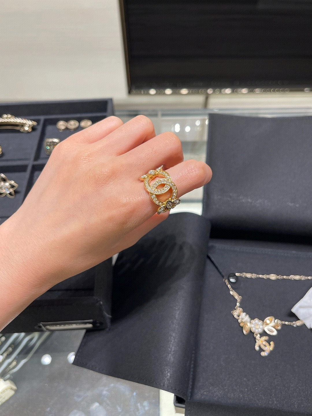 Chanel Wide Hollow Ear of Wheat Ring - Image 11