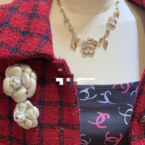 Chanel Leaves Charms Camellia Pendant Necklace