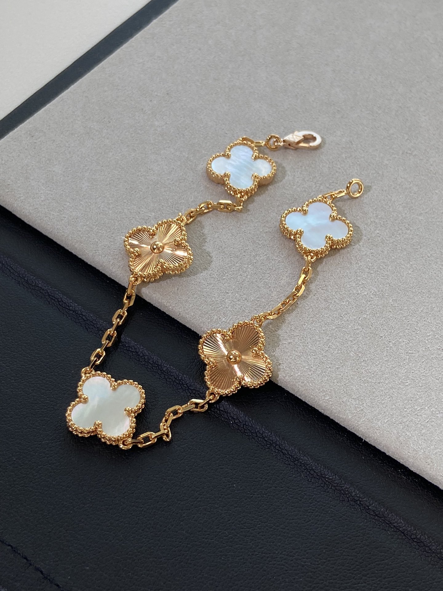 VCA Vintage Alhambra White and Gold Bracelet 5 Motifs - Image 2
