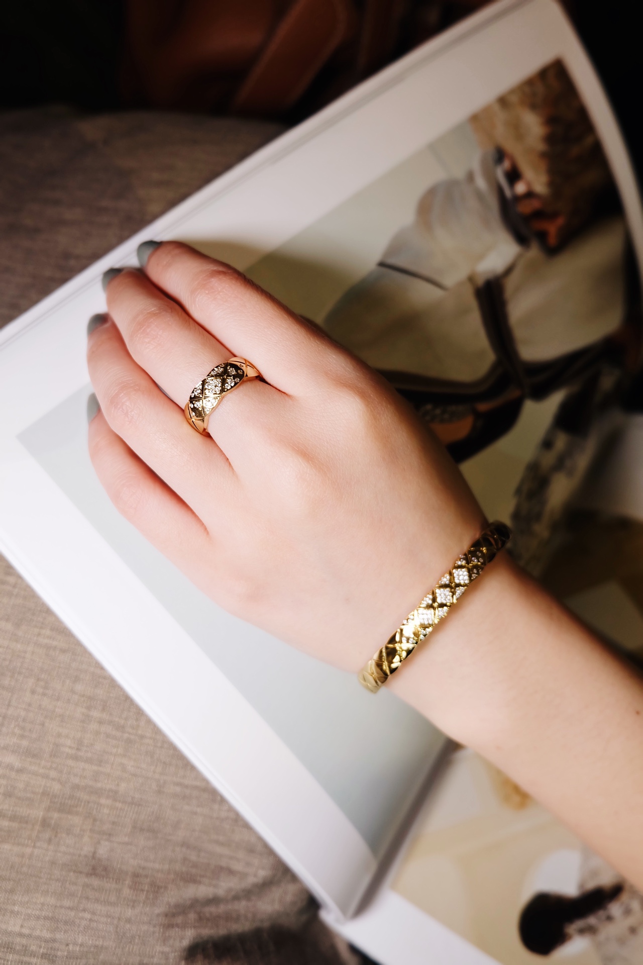 Chanel Diamond Coco Crush Bangle Bracelet - Wide Version - Image 23