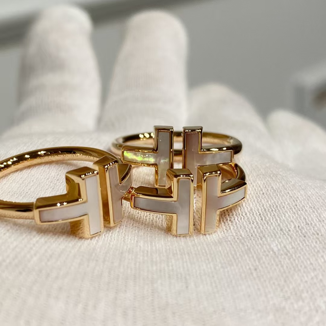 Tiffany Mother of Pearl Double T Ring - Image 7