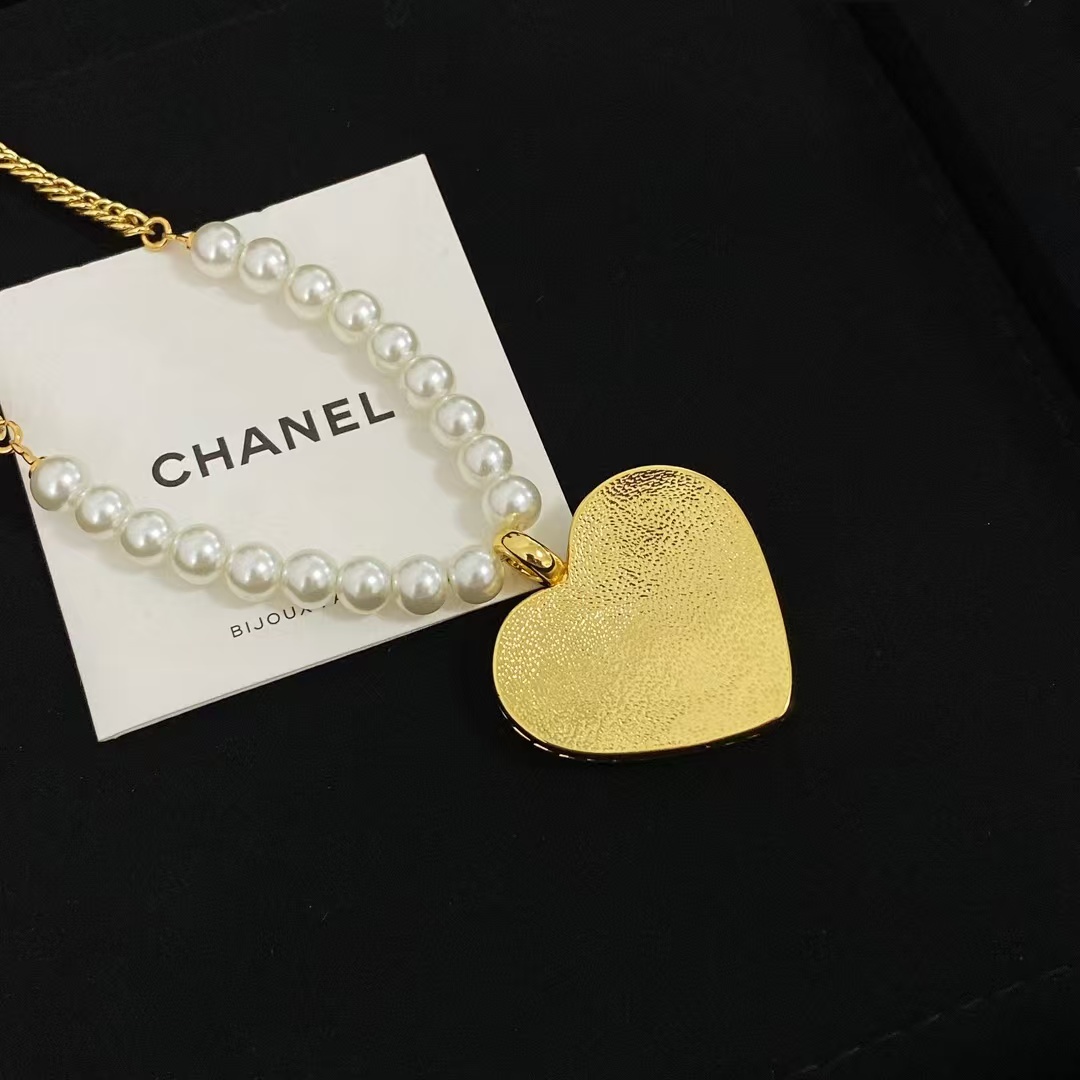Chanel Denim Heart Double C Pendant Pearl Necklace - Image 7