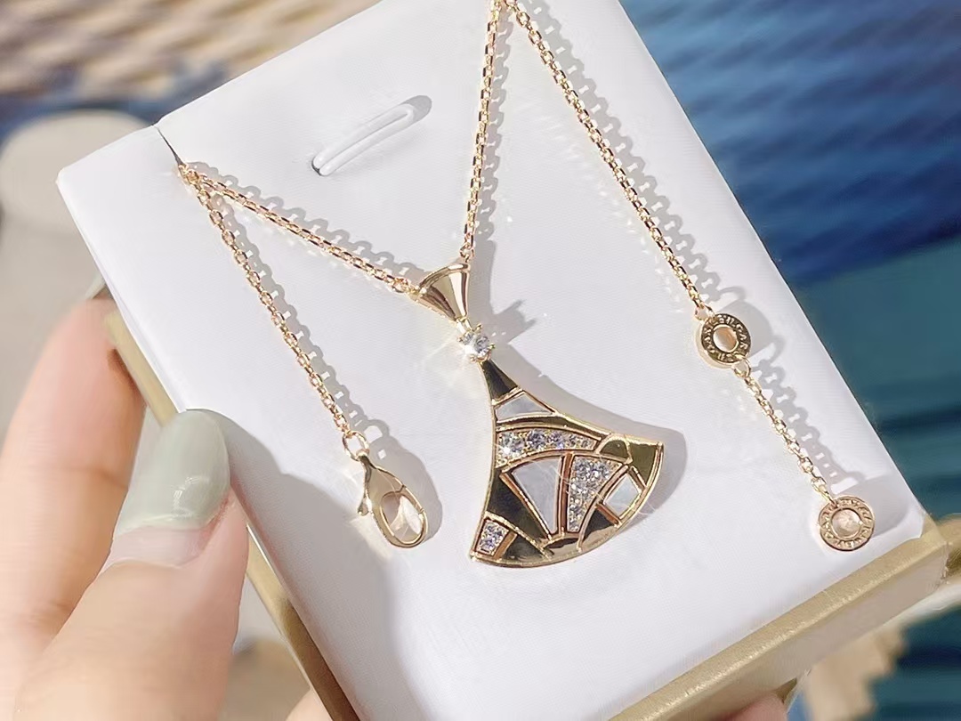 Bvlgari Divas' Dream Necklace