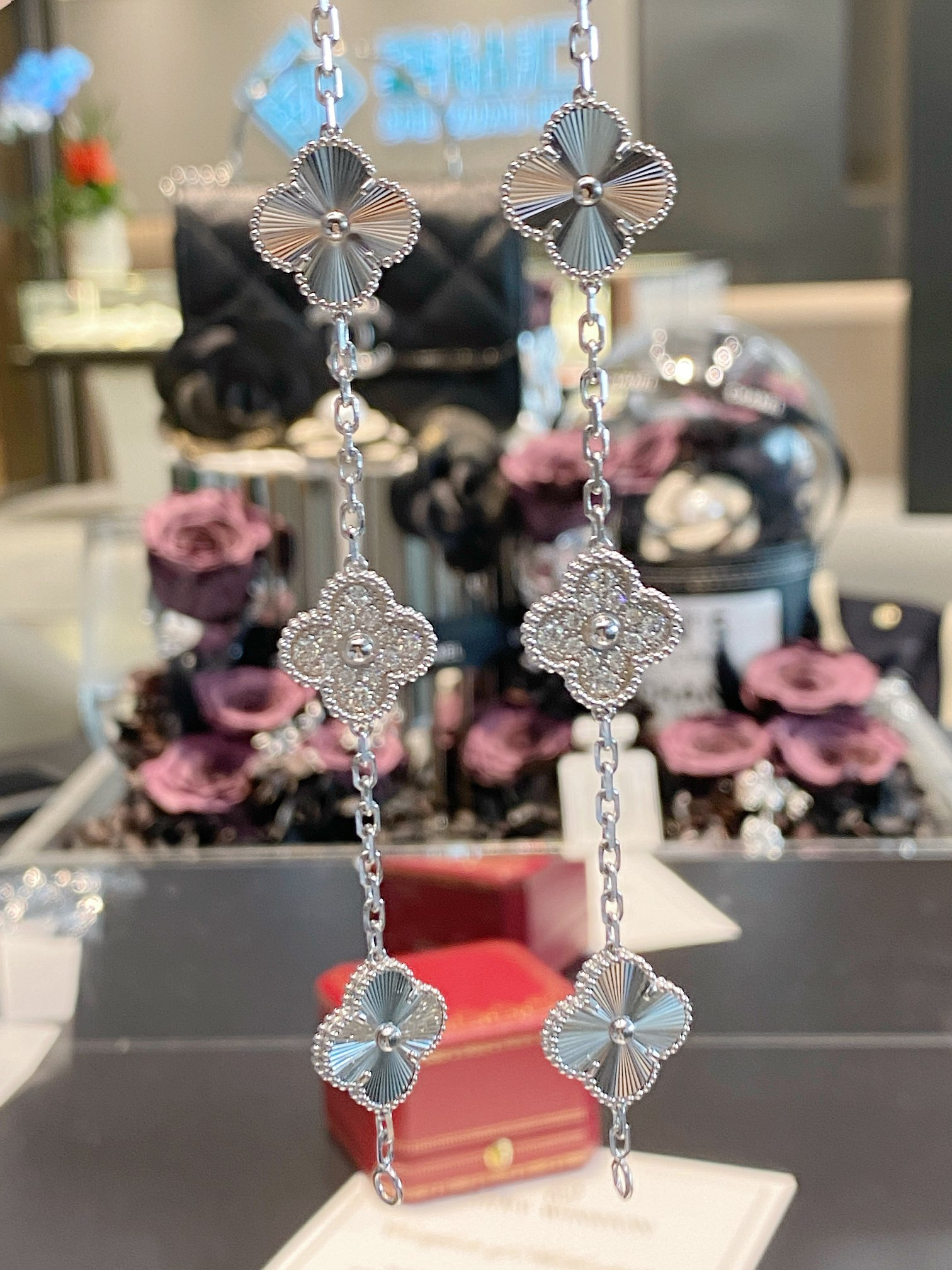 VCA Silver Diamond Vintage Alhambra Bracelet, 5 Motifs - Image 5