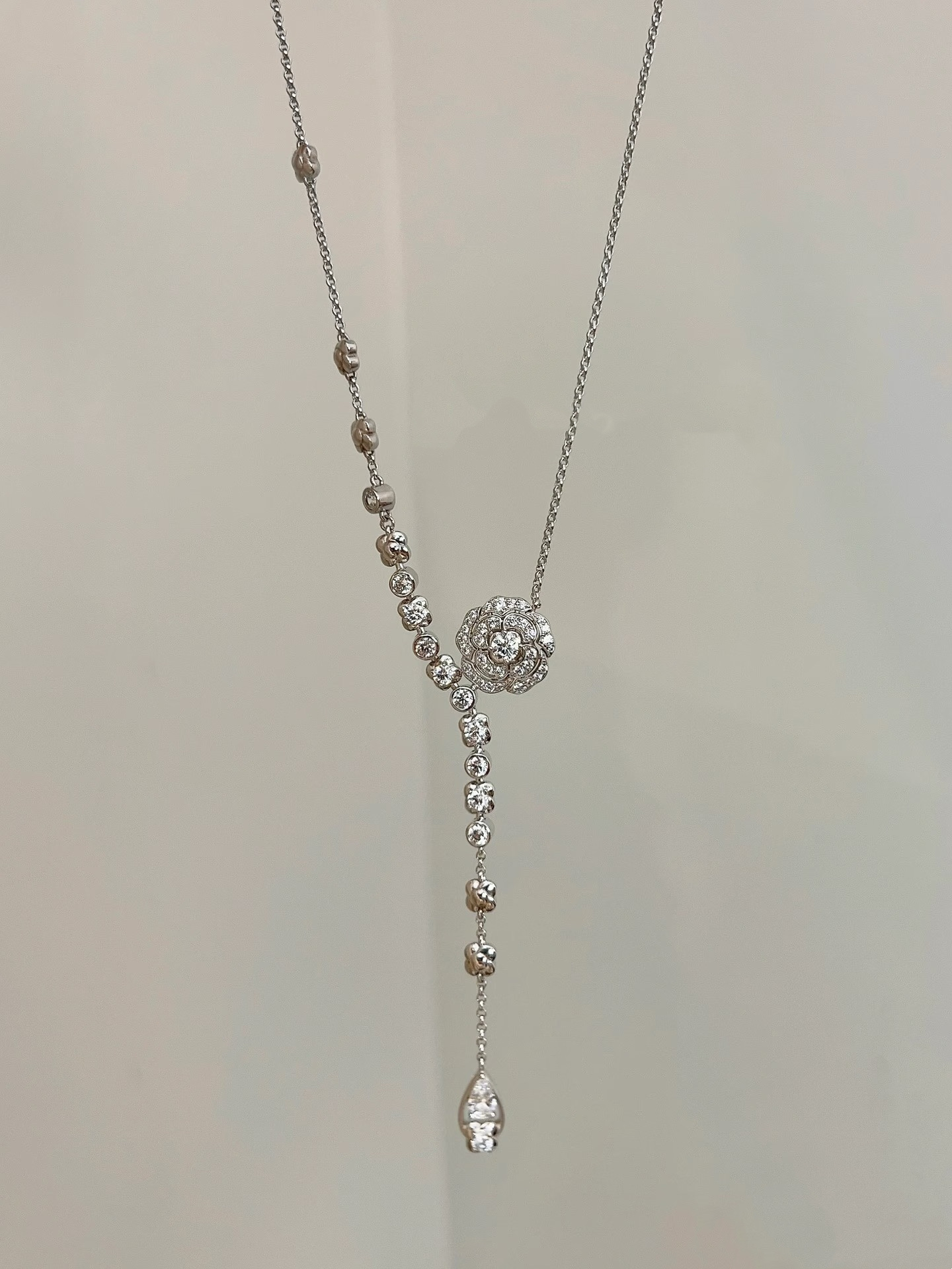 Chanel Camellia Teardrop Y Necklace in Silver Color - Image 4