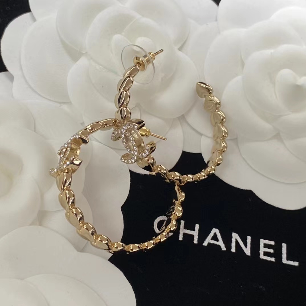 Chanel C Shape Earrings - Image 5