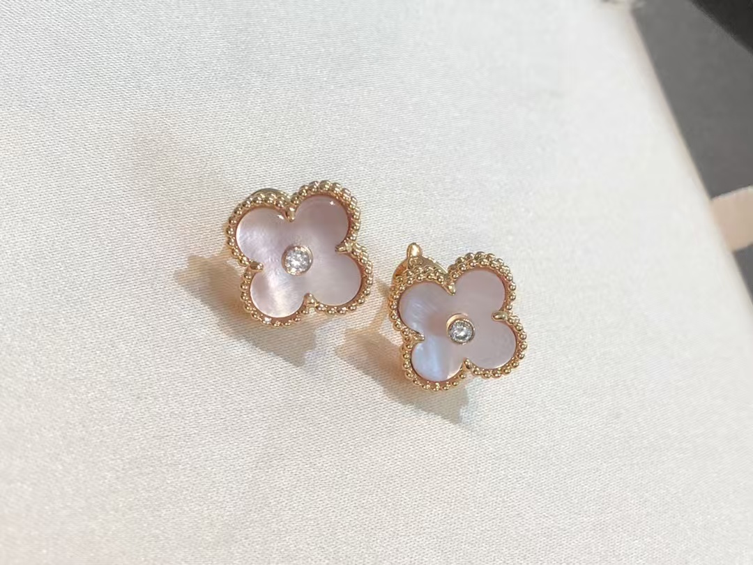 VCA Pink Mother of Pearl Clover Stud Earrings - Image 3