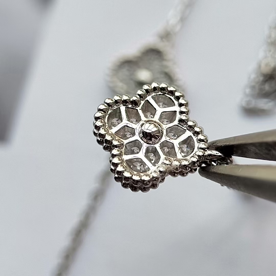 VCA Diamond Sweet Alhambra Bracelet 6 Motifs - Image 8