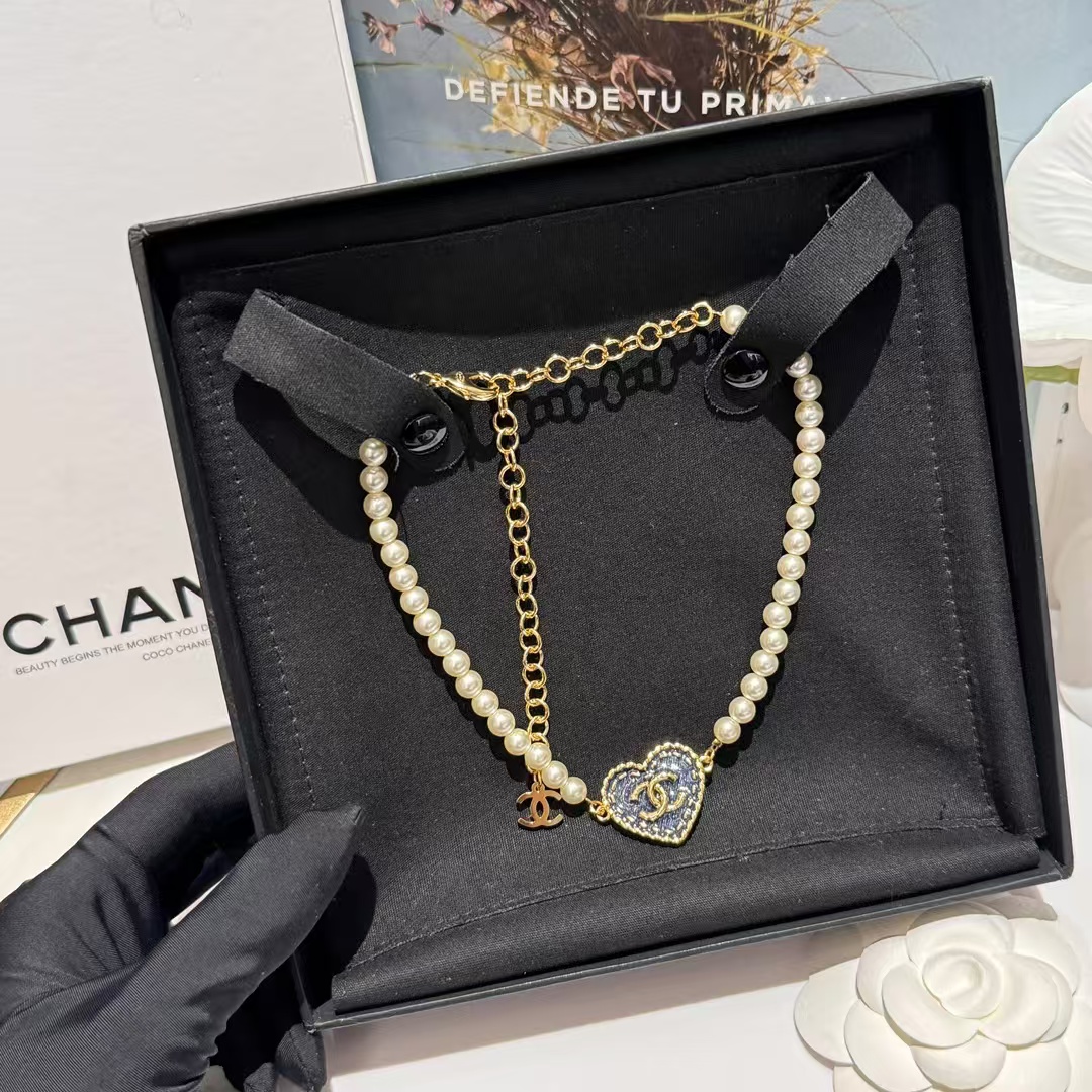 Chanel Denim Heart Pendant Pearl Choker Necklace - Image 3