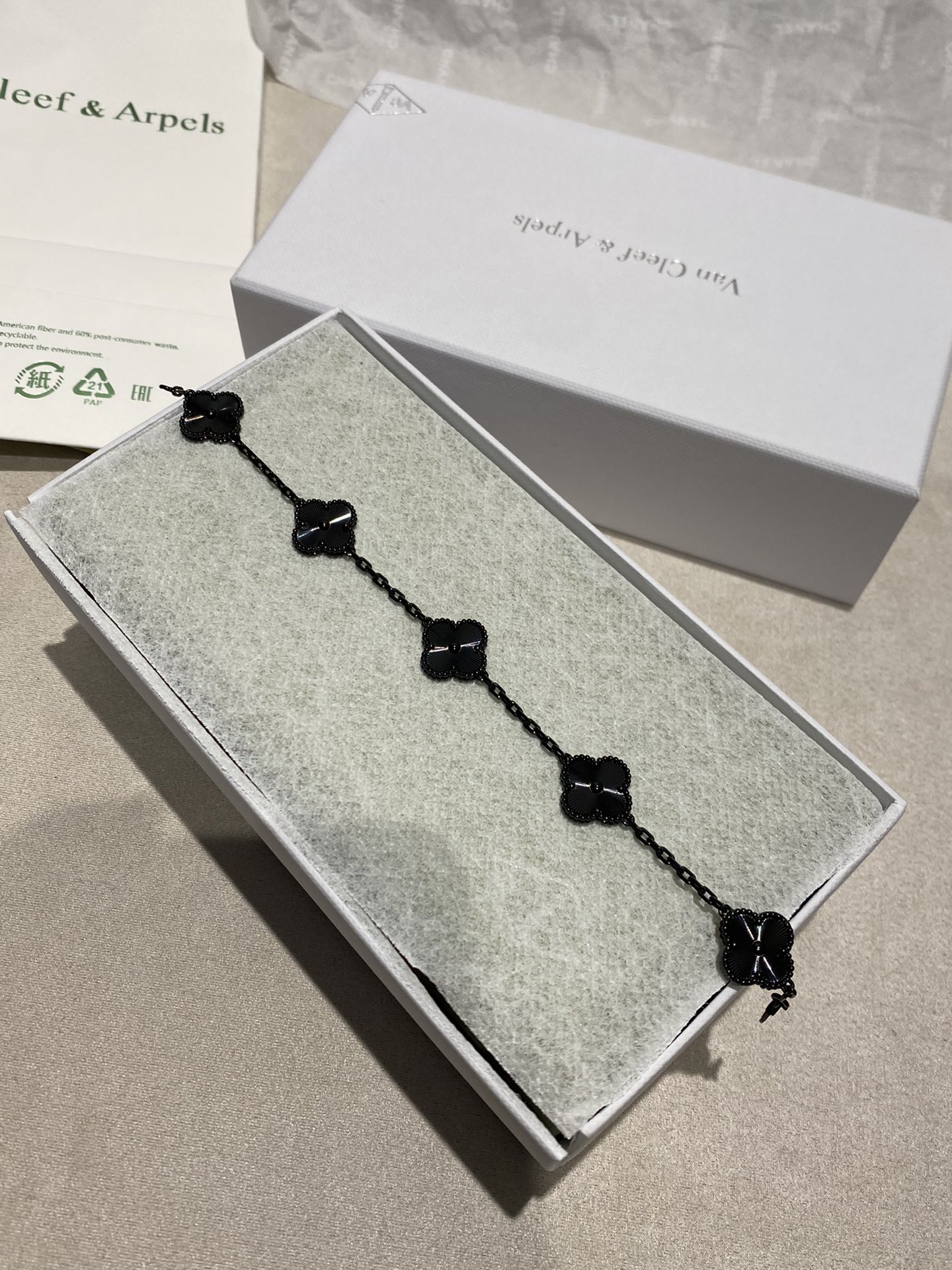 VCA Darth Vader Black Vintage Alhambra 5 Motifs Bracelet - Image 3