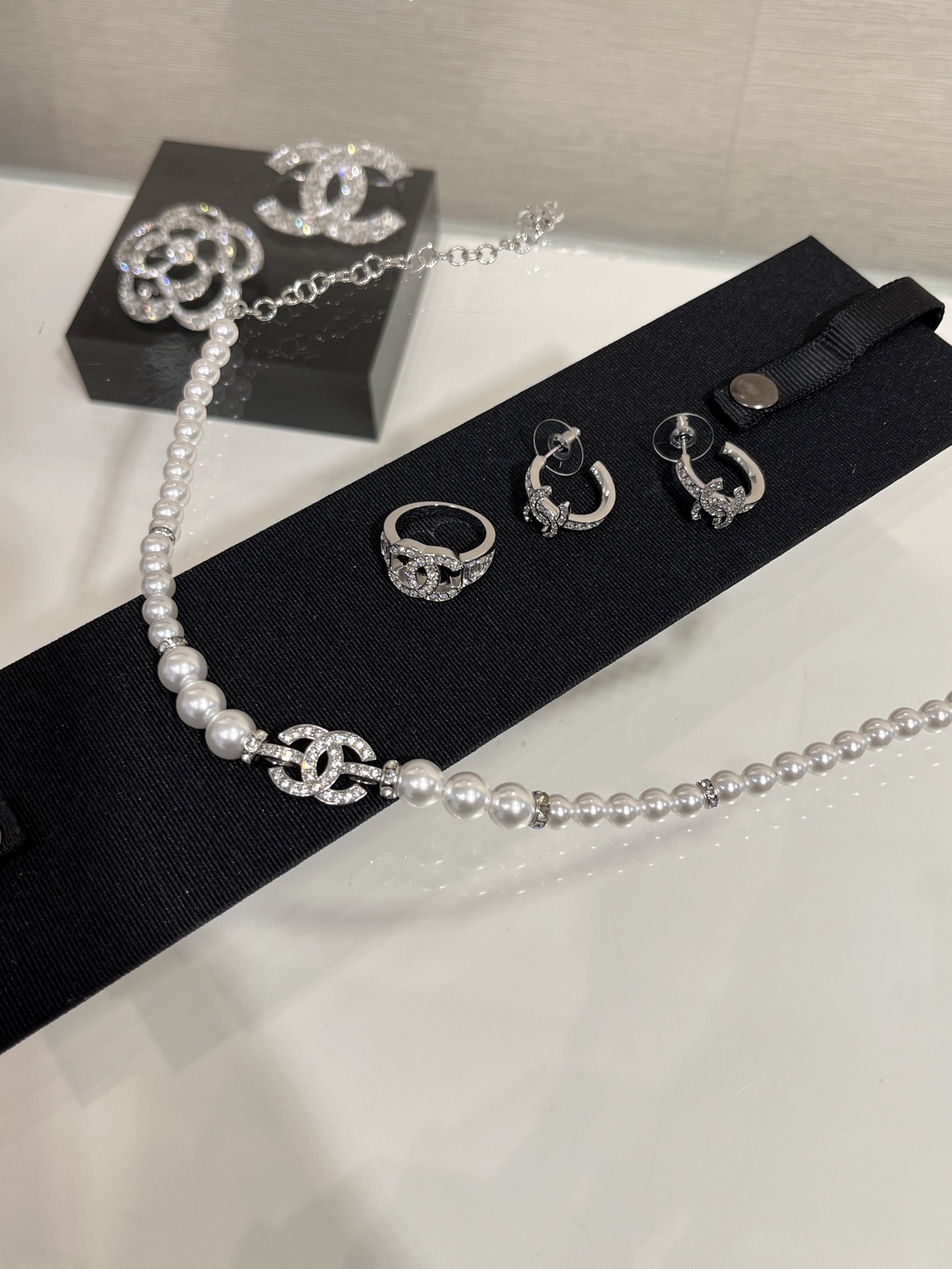 Chanel Full Diamond Paved CC Pendant Pearl Choker Necklace - Image 3