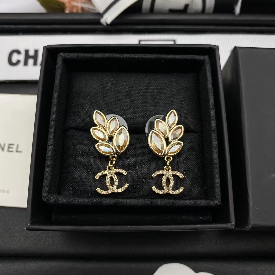 Chanel Amber Leaf Earrings - Image 2