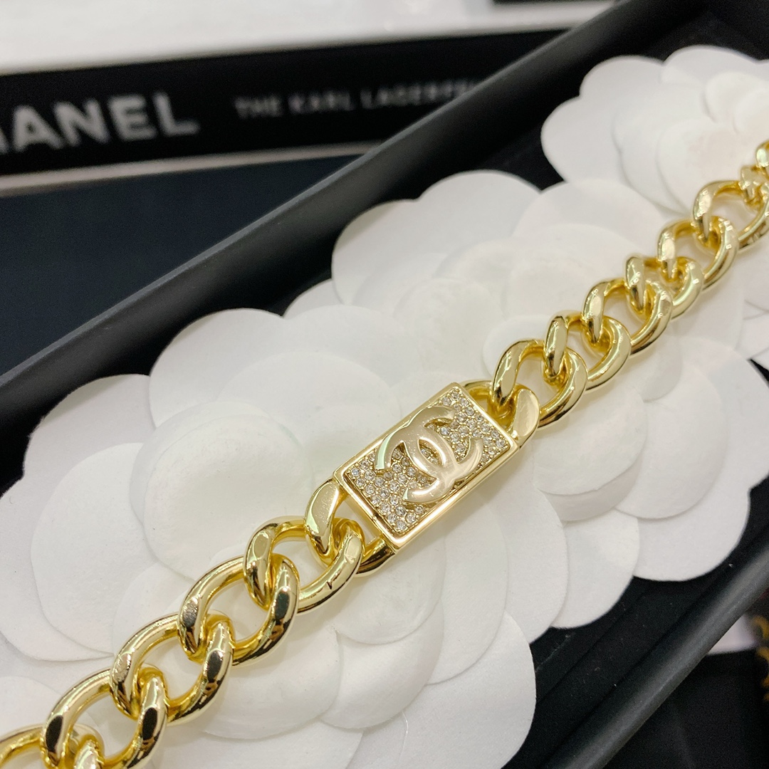 Chanel Gold Chunky Cuban Chain Rectangle Tag Bracelet - Image 4