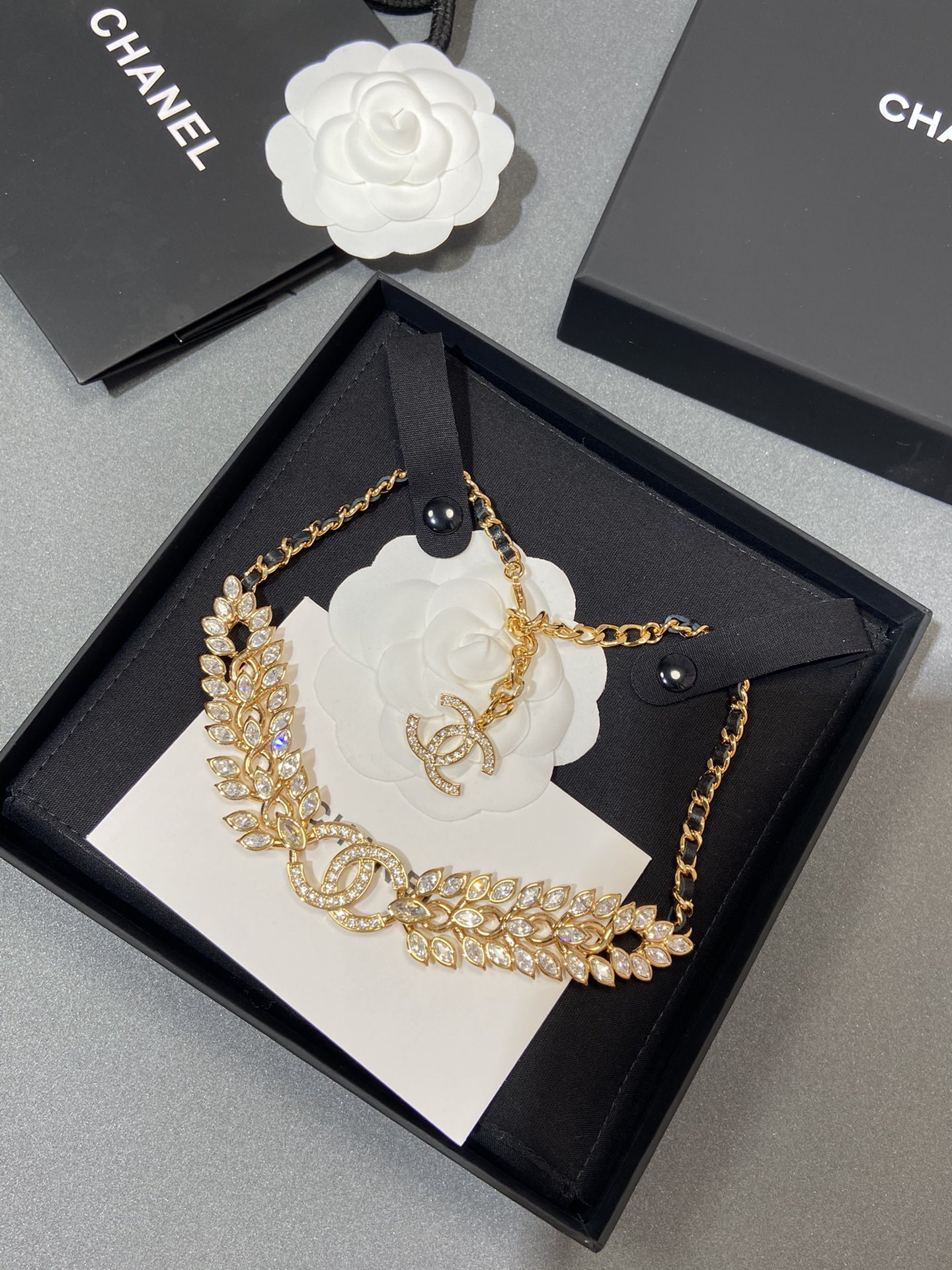 Luxury Chanel Ear of Wheat Necklace - Image 2