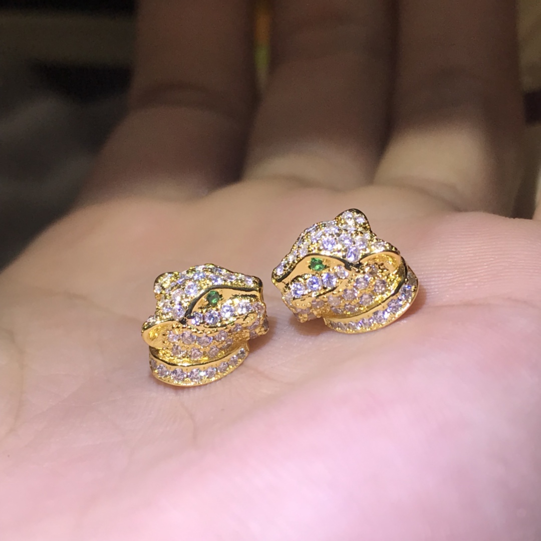 Cartier Full Paved Diamond Leopard Stud Earrings - Image 5